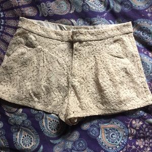 Adorable beige lace shorts