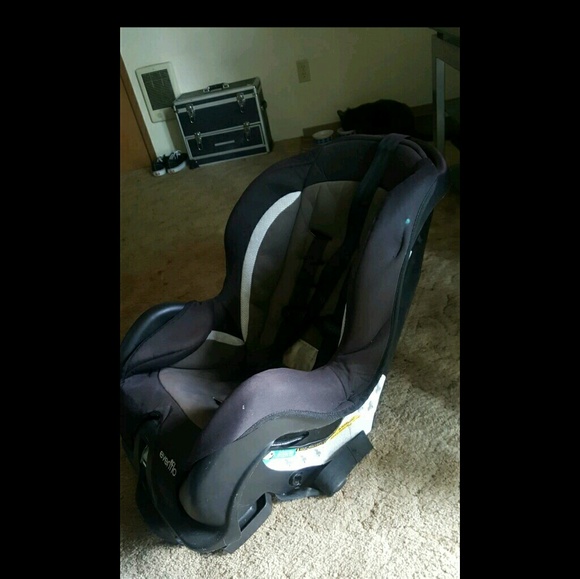 Carseat - Picture 2 of 2