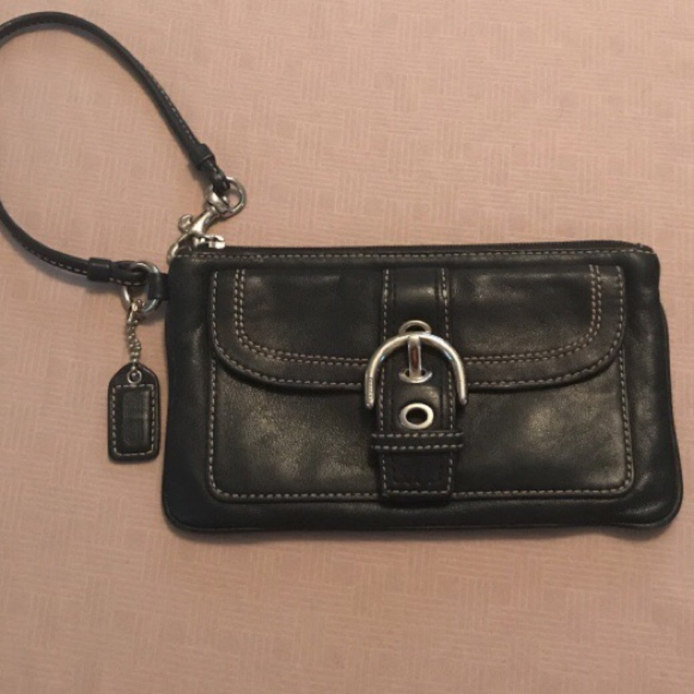Authentic Coach Black Leather Wristlet Clutch