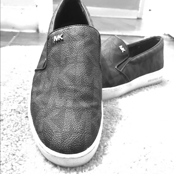 Michael Kors Slide Ons - Picture 1 of 1