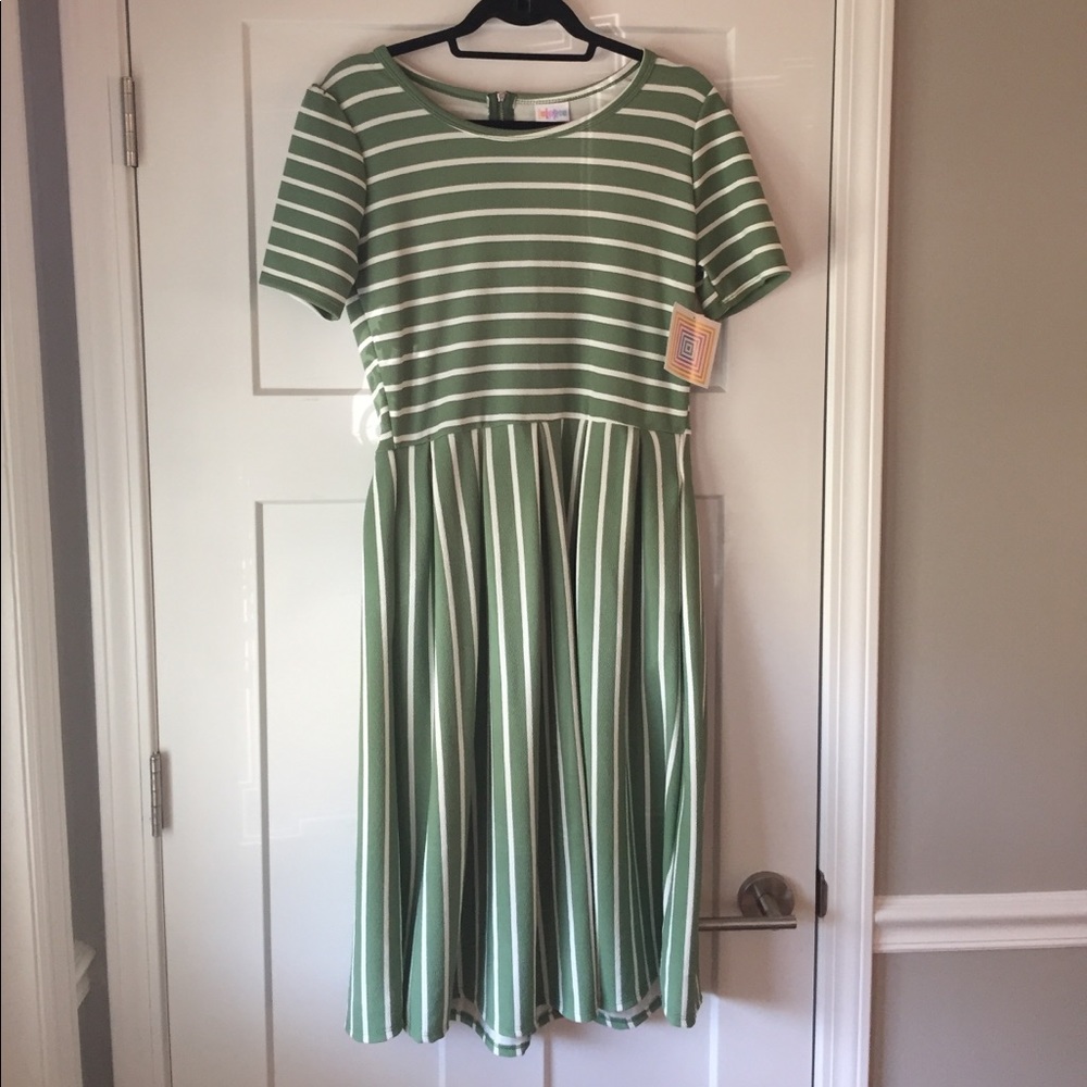 LuLaRoe Amelia dress