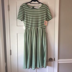LuLaRoe Amelia dress