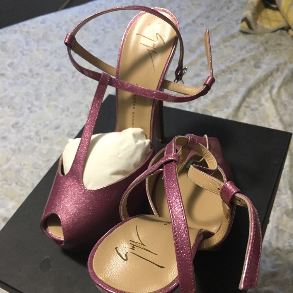Shoes - Picture 2 of 2