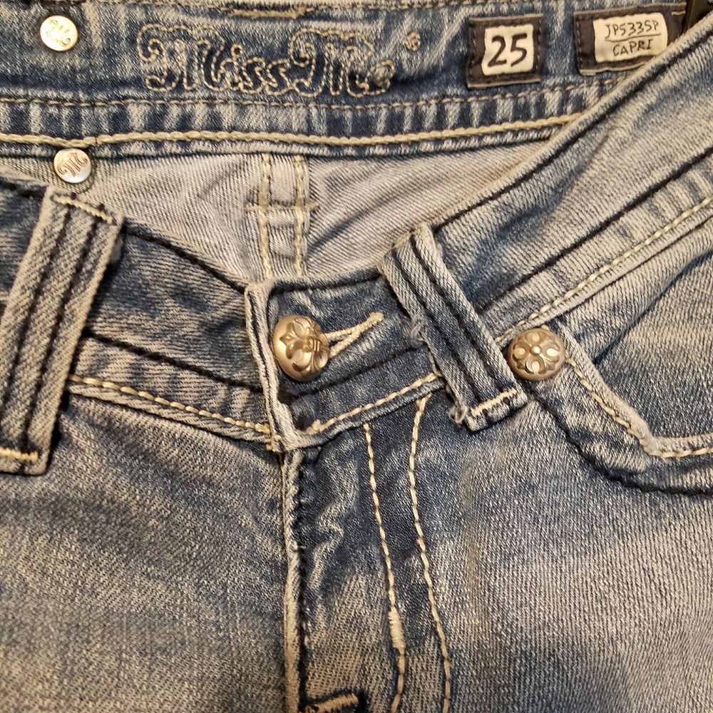 Miss Me Capris. - Picture 3 of 8