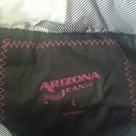 Vest - Picture 3 of 3