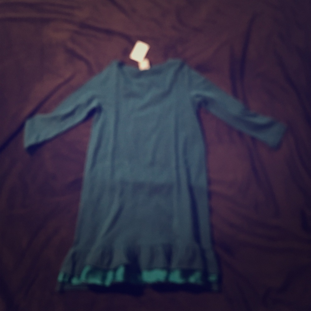 A green longsleeve dress.