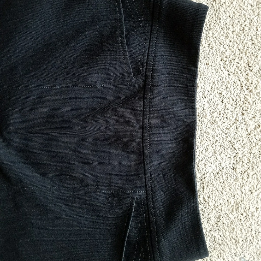 Mini skirt - Picture 2 of 4