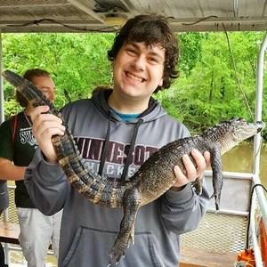 Meet your Posher, Dustin