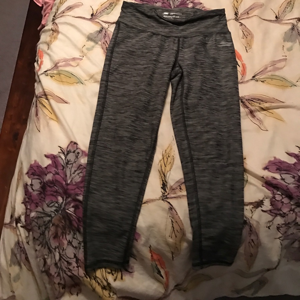 SKECHERS capris leggings