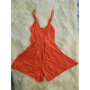 🆕️Charlotte Russe Coral Summer Romper Size Small