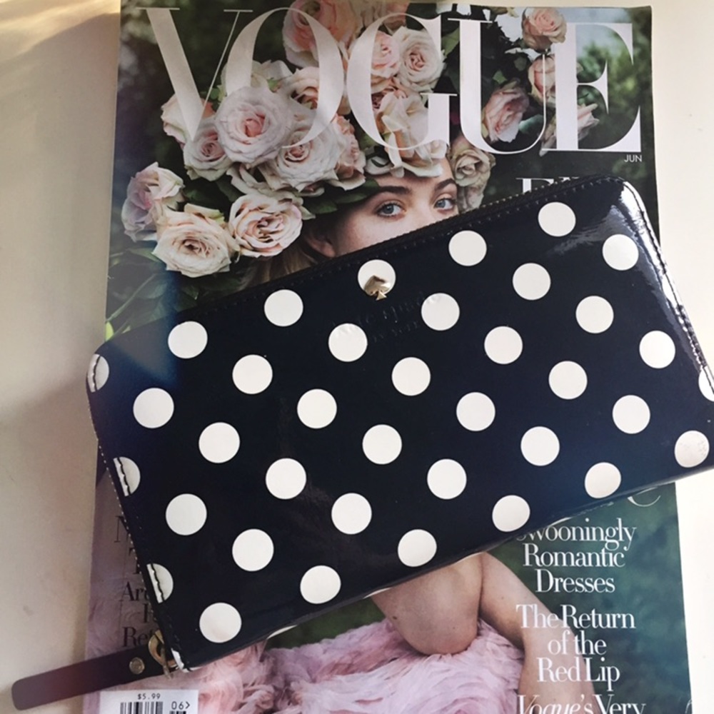 Kate Spade poka dot wallet