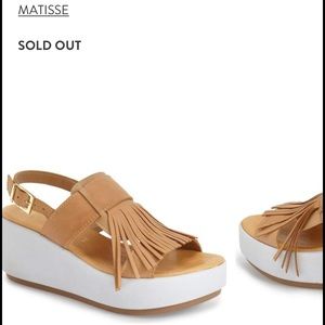 Matisse 'Tuscany' Platform
