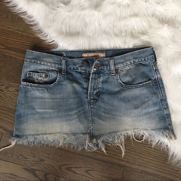 Abercrombie & Fitch Dresses & Skirts - Abercrombie & Fitch Frayed Buttonfly Denim Skirt