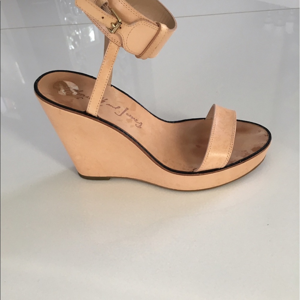 Elisabeth and James pumps