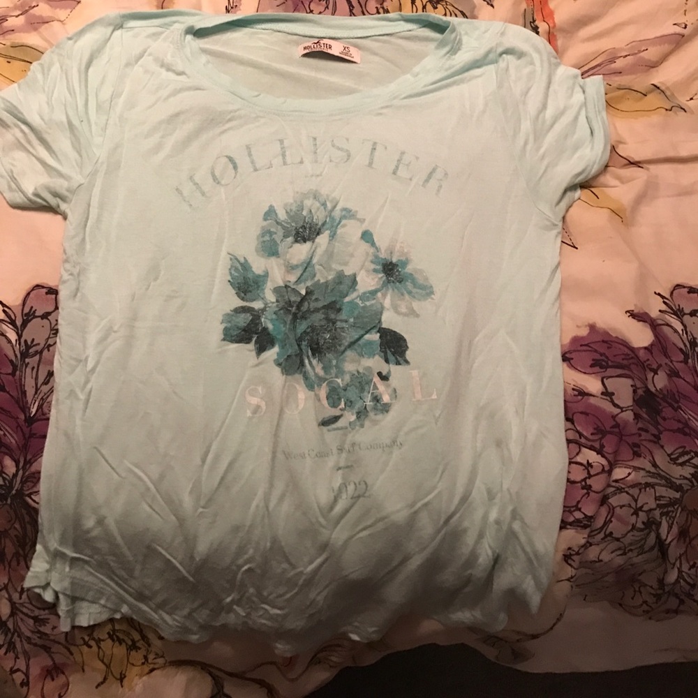 Hollister Comfy Shorts Sleeve Shirt