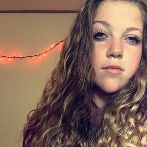 Meet your Posher, Isabel