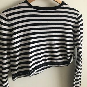 Cute black and white crop top sweater
