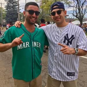 Meet your Posher, Simon