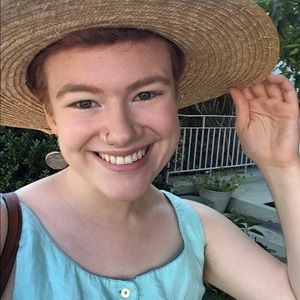 Meet your Posher, Emma