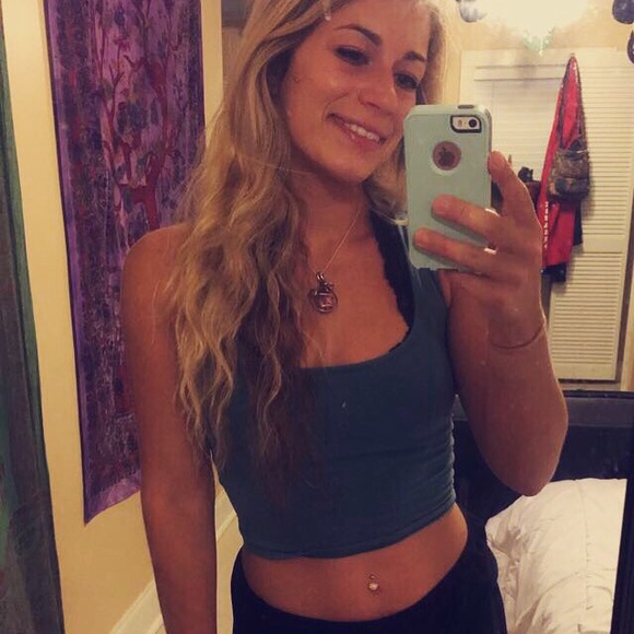 Meet your Posher, Kelsi - Picture 2 of 3