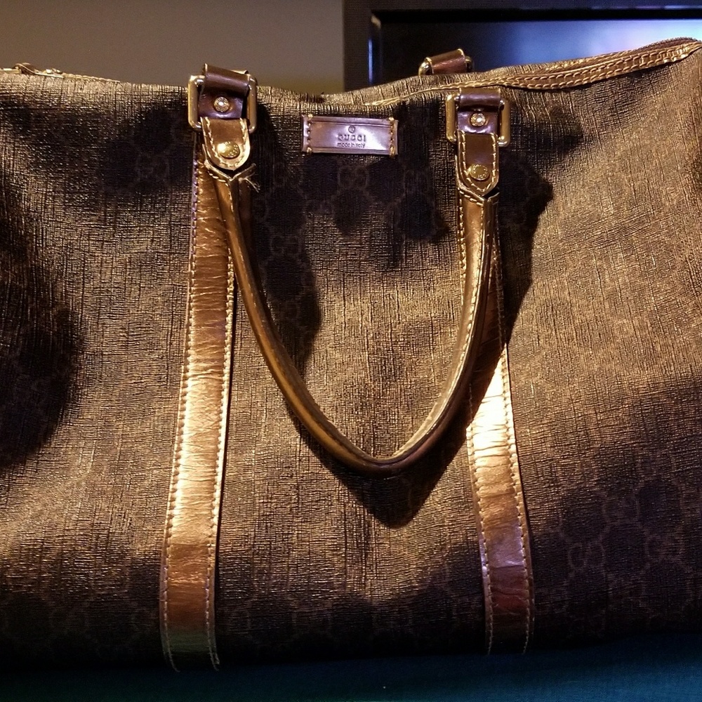 Gucci handbag