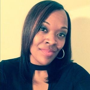 Meet your Posher, Dana