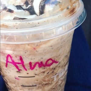 Meet your Posher, Alma
