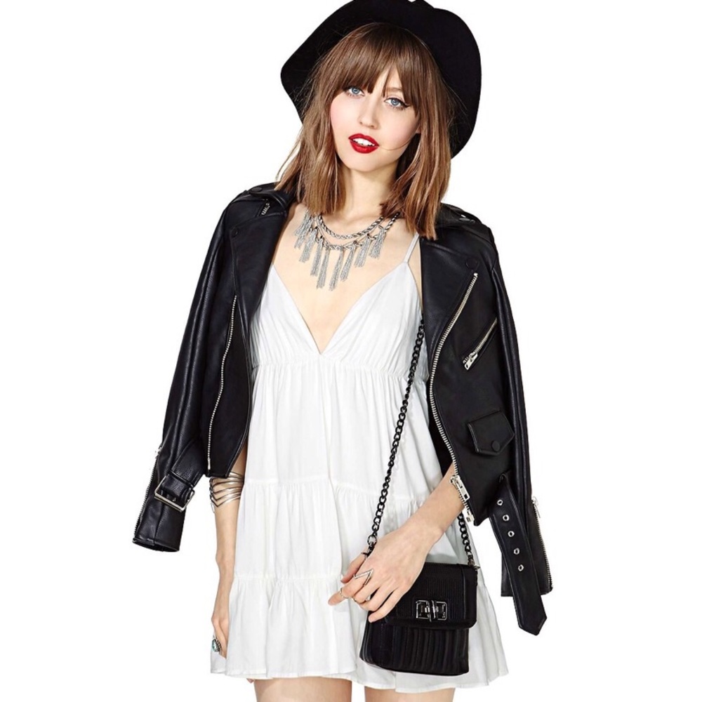 🆕 Sexy Pleated Deep V-Neck Chiffon Harness Dress