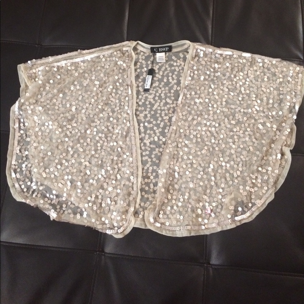 NWT beautiful shrug
