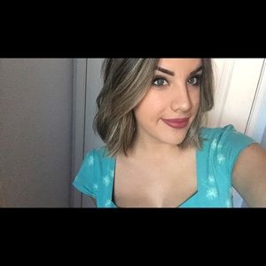 Meet your Posher, Emilia