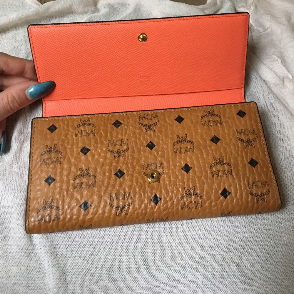 MCM Wallet