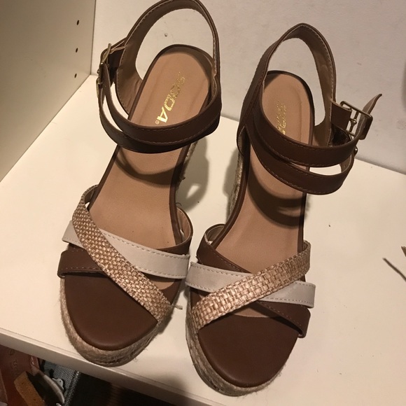 Soda Shoes - Soda Wedges