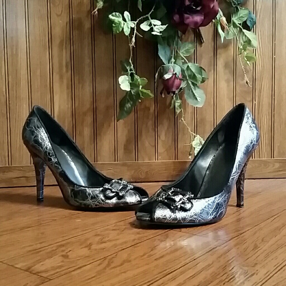 Marble Gunmetal Buckle Detail Pumps Shoes