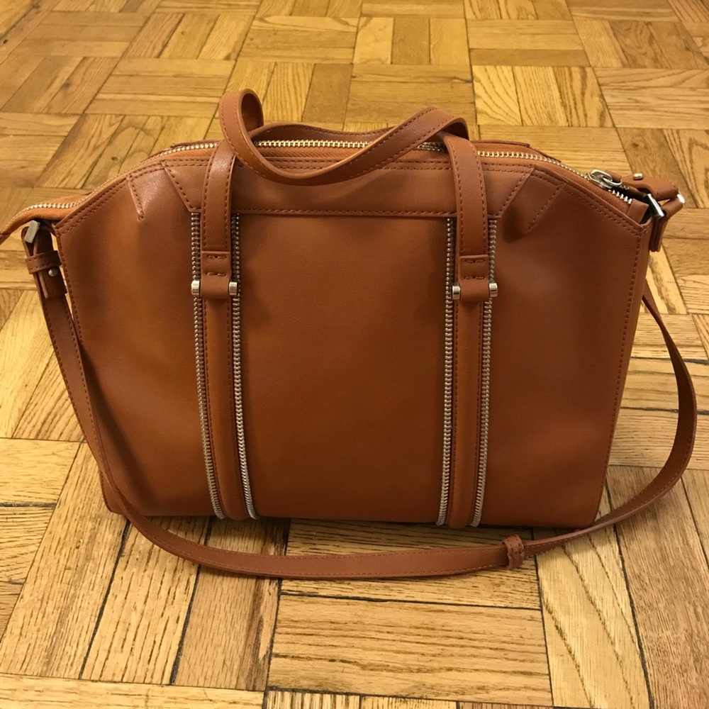 Zara pocketbook