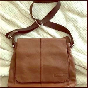 Authentic coach messenger bag. 💼 originally $200