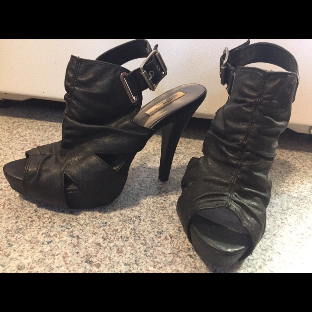 Vera Wang heels