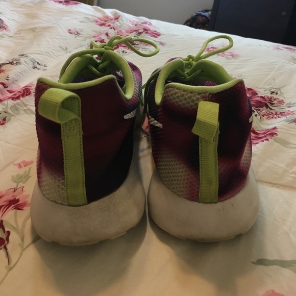 Nike roshe runs Youth 7 - Picture 2 of 4