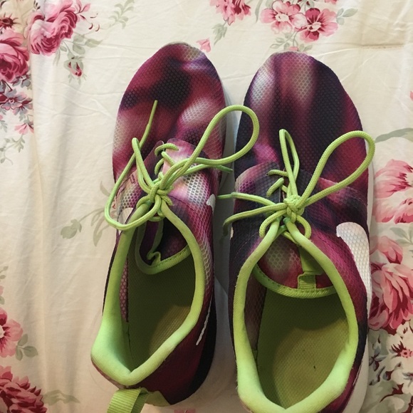 Nike roshe runs Youth 7 - Picture 3 of 4