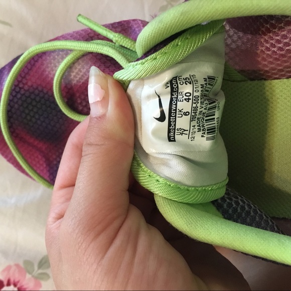 Nike roshe runs Youth 7 - Picture 4 of 4