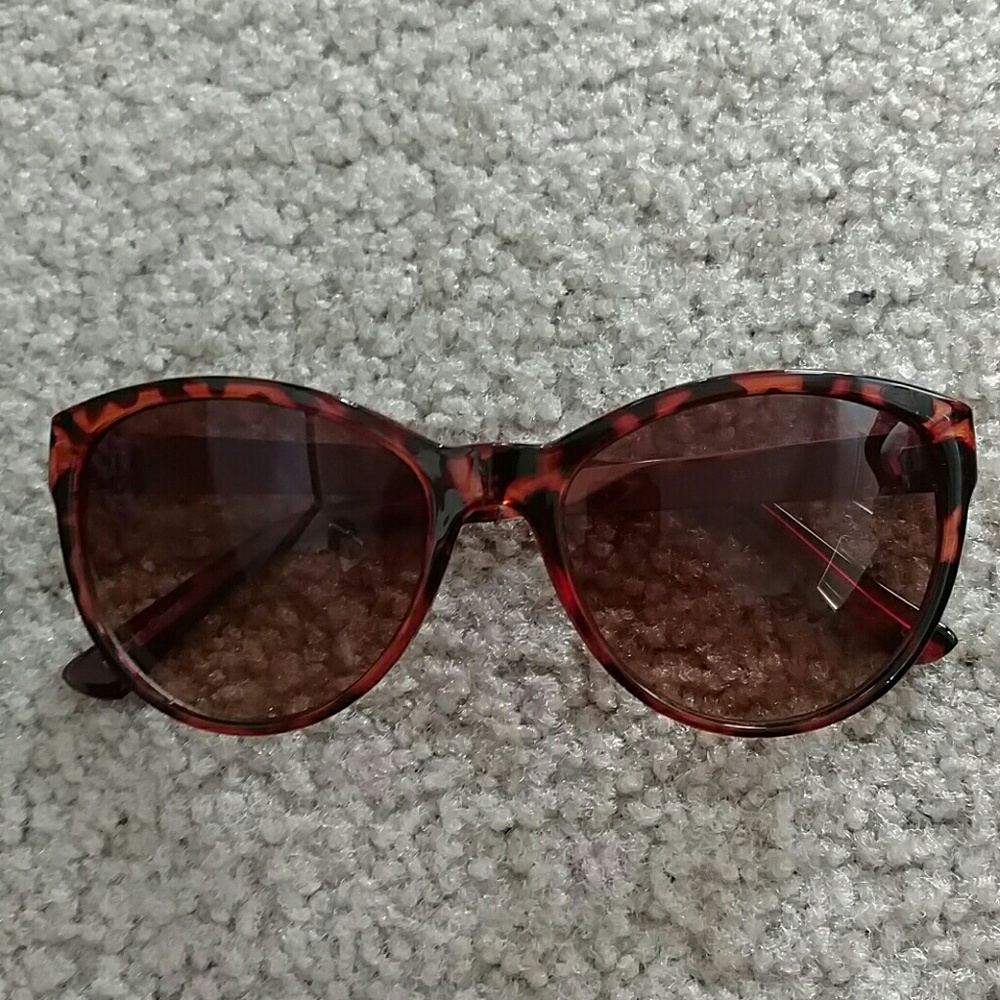 Tortise Shell & Gold Sunglasses