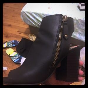 Madden Girl Open toe bootie heels