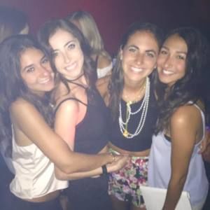 Meet your Posher, Mia