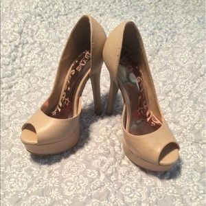 Tan Heels
