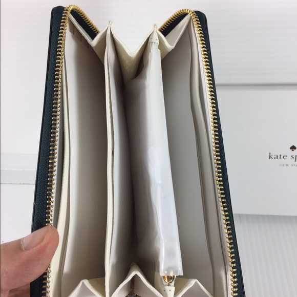 KATE SPADE WALLET - Picture 2 of 4