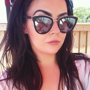 Meet your Posher, Mandy