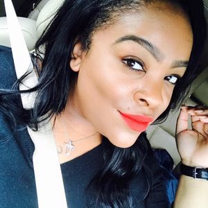 Meet your Posher, Monie