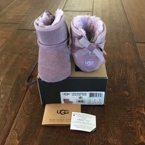 Ugg bow booties Size 4/5 Toddler