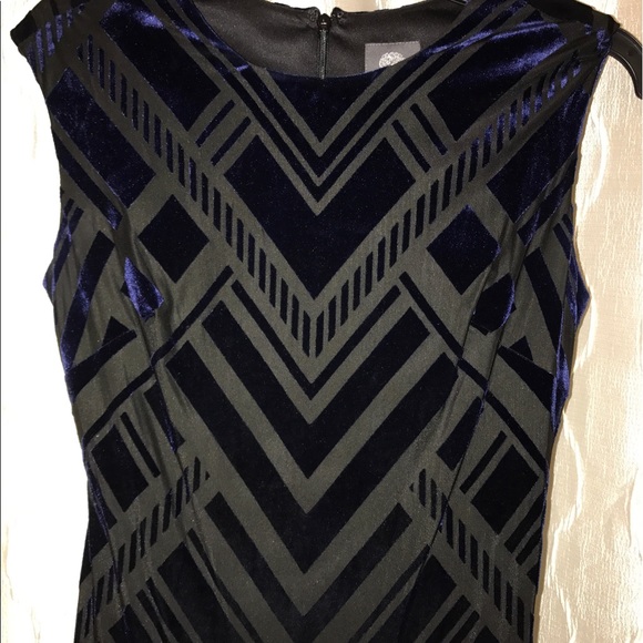 Vince Camuto black and blue velvet dress - Picture 3 of 4