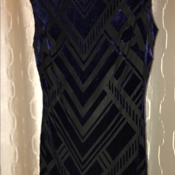 Vince Camuto black and blue velvet dress - Picture 4 of 4