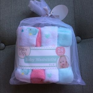 Set of 24 baby washcloths